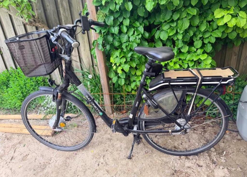 Saxonette elektrische fiets met 2 accu's en gashendel., Fietsen en Brommers, Elektrische fietsen, Ophalen, Gebruikt, Minder dan 30 km per accu