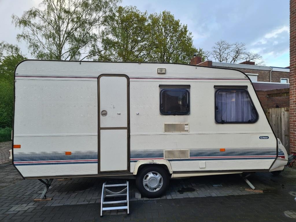 5 persoons caravan Adria, Rondzit, 2 aparte bedden, Particulier, Adria