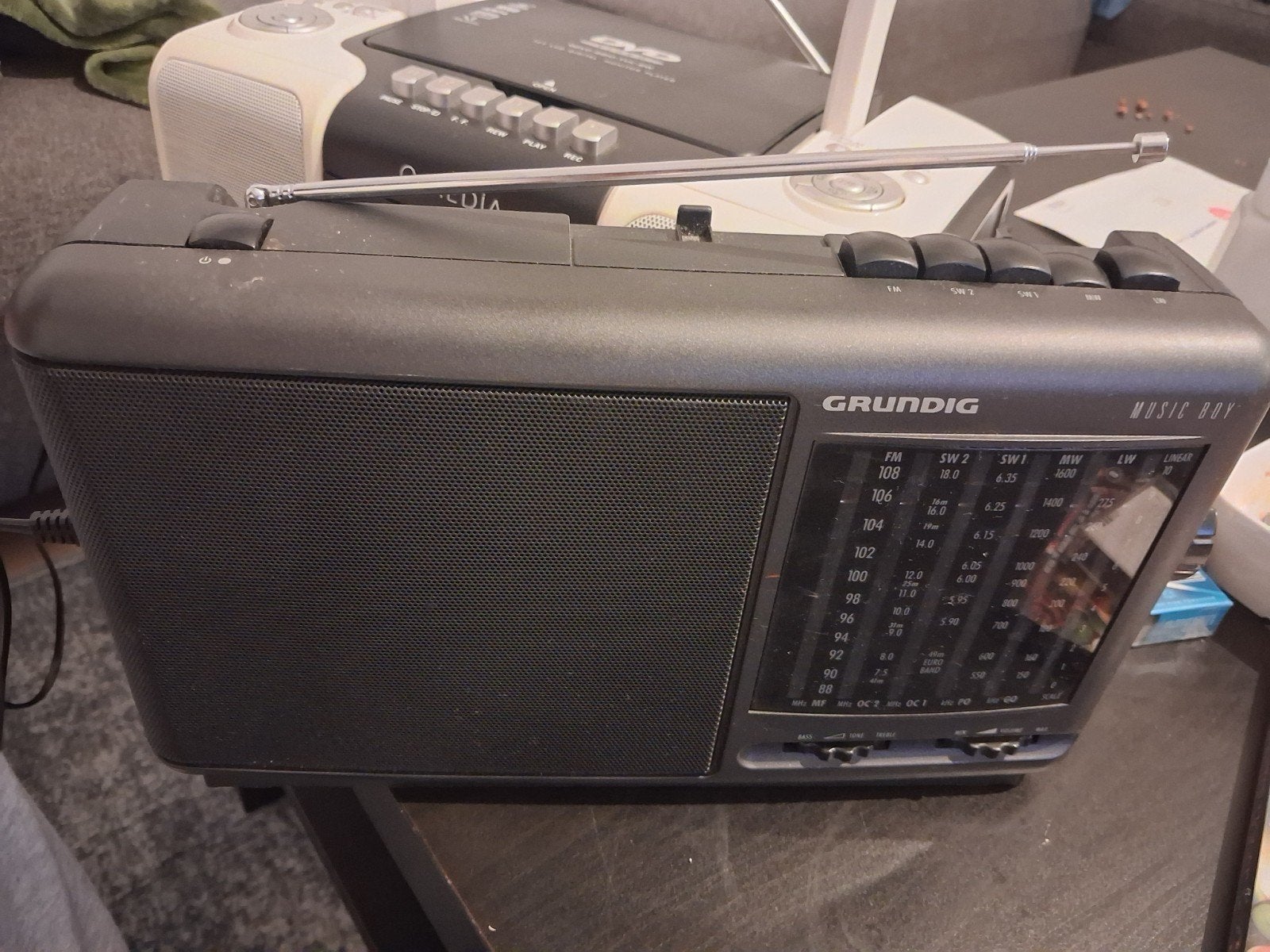 Grundig Music Boy 175 Radio - Draagbare Wereldontvanger, Ophalen of Verzenden, Gebruikt, Wereldontvanger