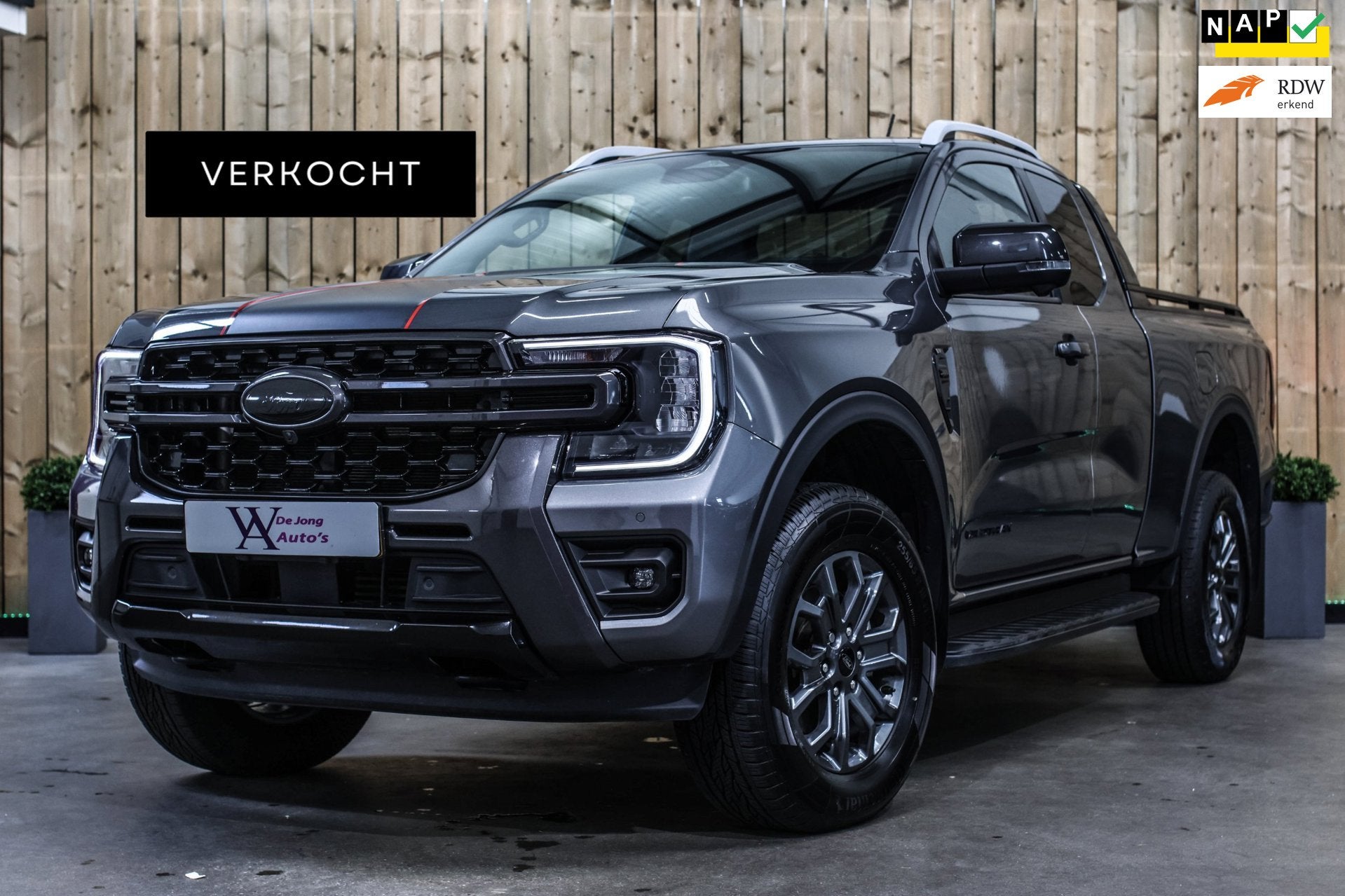 Ford RANGER 2.0 Super Cab EcoBlue Wildtrak *Trekhaak*360 Cam, Auto's, Automaat, Dealer onderhouden, Gebruikt, 4 cilinders