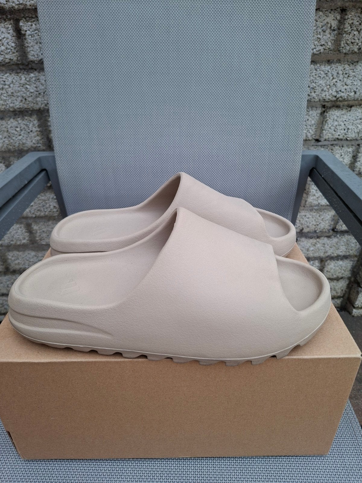 YEEZY SLIDE, Slippers, Overige kleuren, Ophalen of Verzenden, Adidas Yeezy