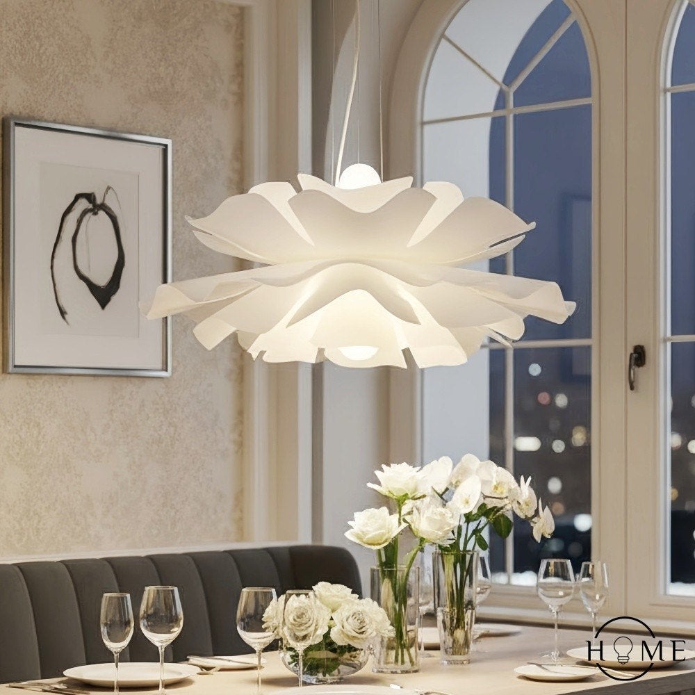 Nieuwe Nordic Flower hanglamp Ø70 cm – nooit gebruikt, Kunststof, Nieuw, Scandinavisch / Nordic, E27 (groot)