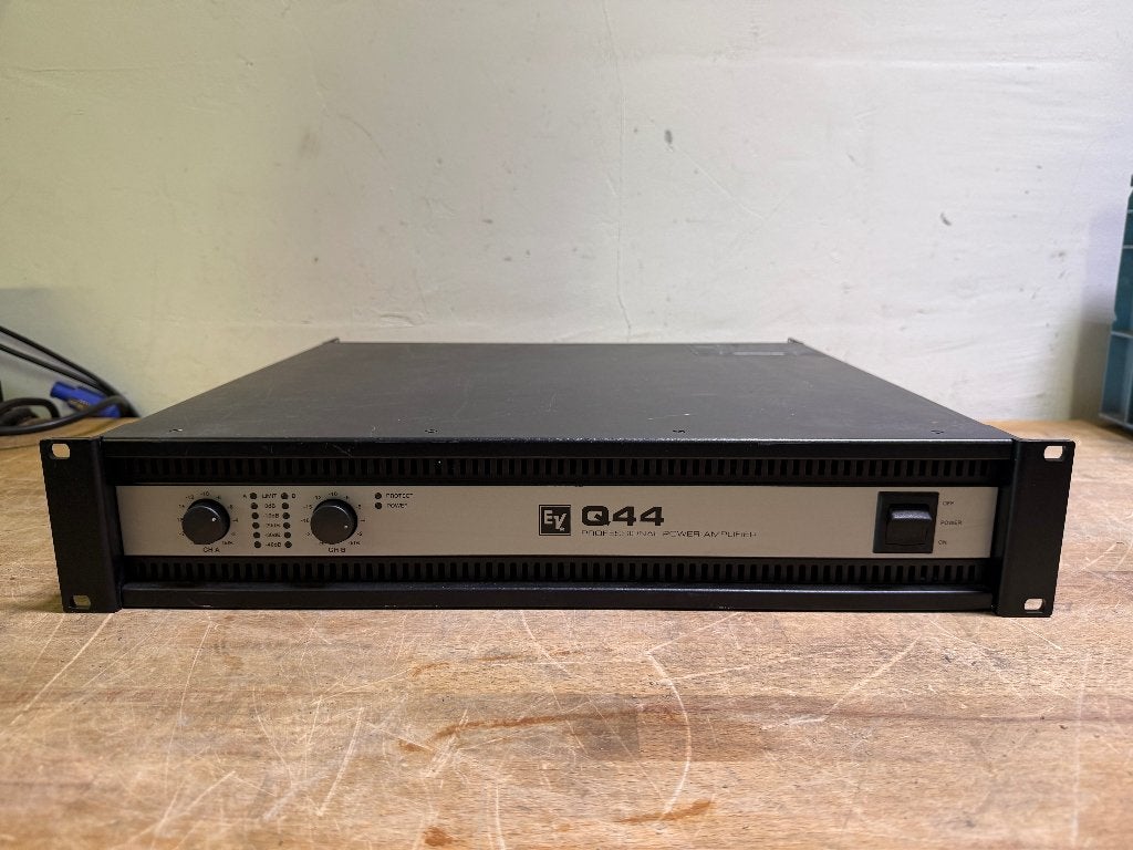 EV Electro Voice Q44 PA Versterker amplifier, Ophalen of Verzenden, Gebruikt, Minder dan 500 watt