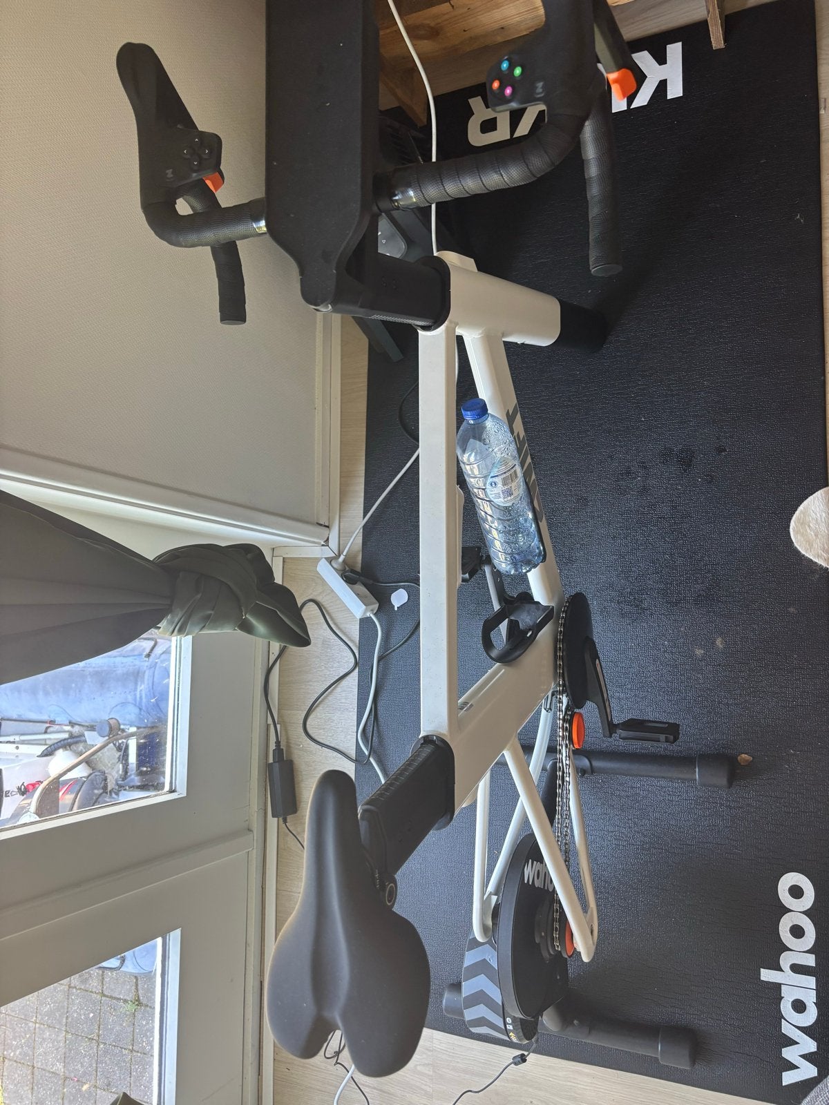 Wahoo KICKR Bike Smart Trainer met KICKR Headwind, Ophalen of Verzenden, Zo goed als nieuw, Overige typen