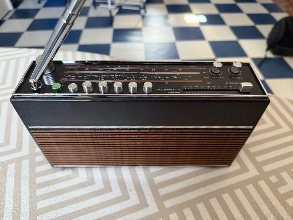 Telefunken Partner Universal 301 Transistorradio Vintage, Ophalen of Verzenden, Zo goed als nieuw, Transistorradio