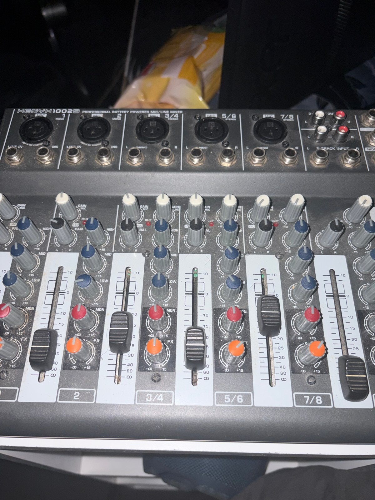 Behringer Xenyx 1002B Mengpaneel - Compacte Mixer, Muziek en Instrumenten, Mengpanelen, Ophalen, Gebruikt, 5 tot 10 kanalen, Microfooningang