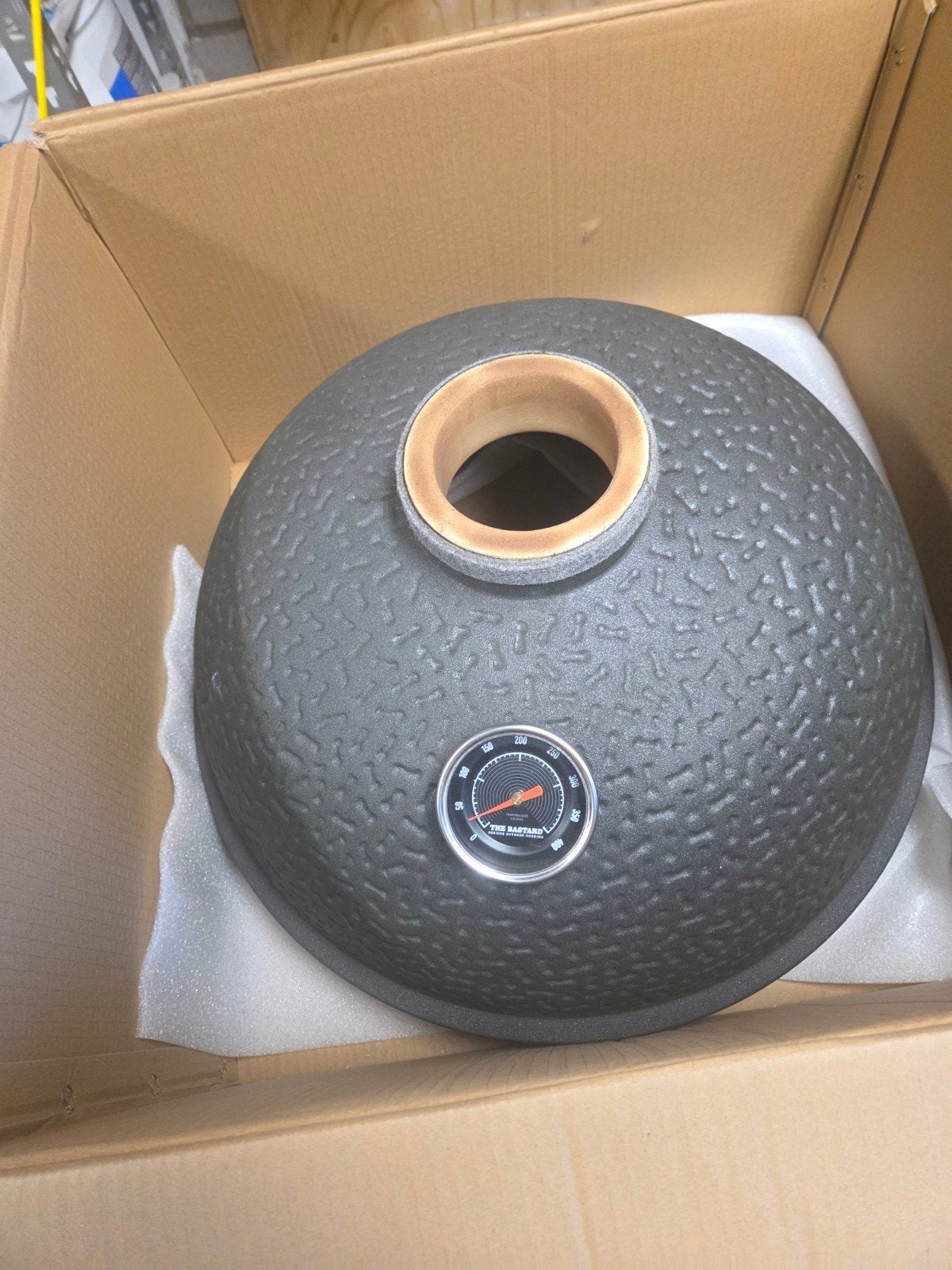 Dome Basterd Large met kleine productiefout, Ophalen, Zo goed als nieuw, The Bastard