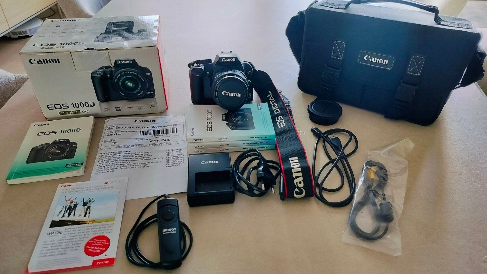 Canon EOS 1000D zeer complete digitale fotocamera, Spiegelreflex, Canon, 10 megapixels, Zo goed als nieuw