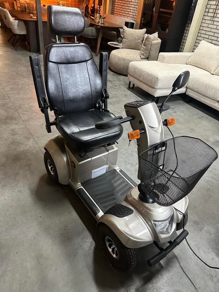 Scootmobiel, Ophalen, 16 km/u of meer