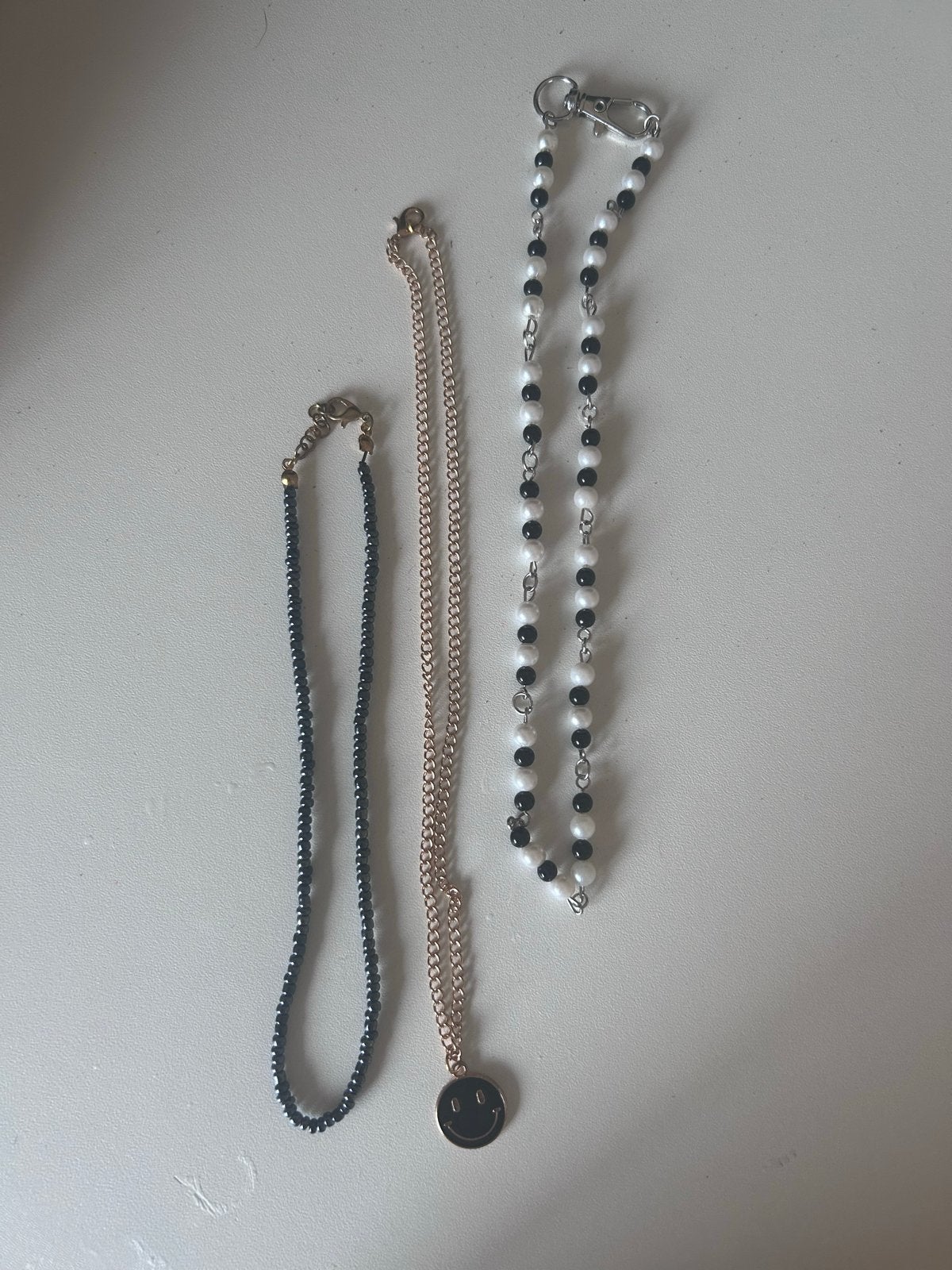 Zwart & Witte Sieraden Set: Kettingen en Armbanden, Ophalen, Overige materialen, Wit, Zo goed als nieuw