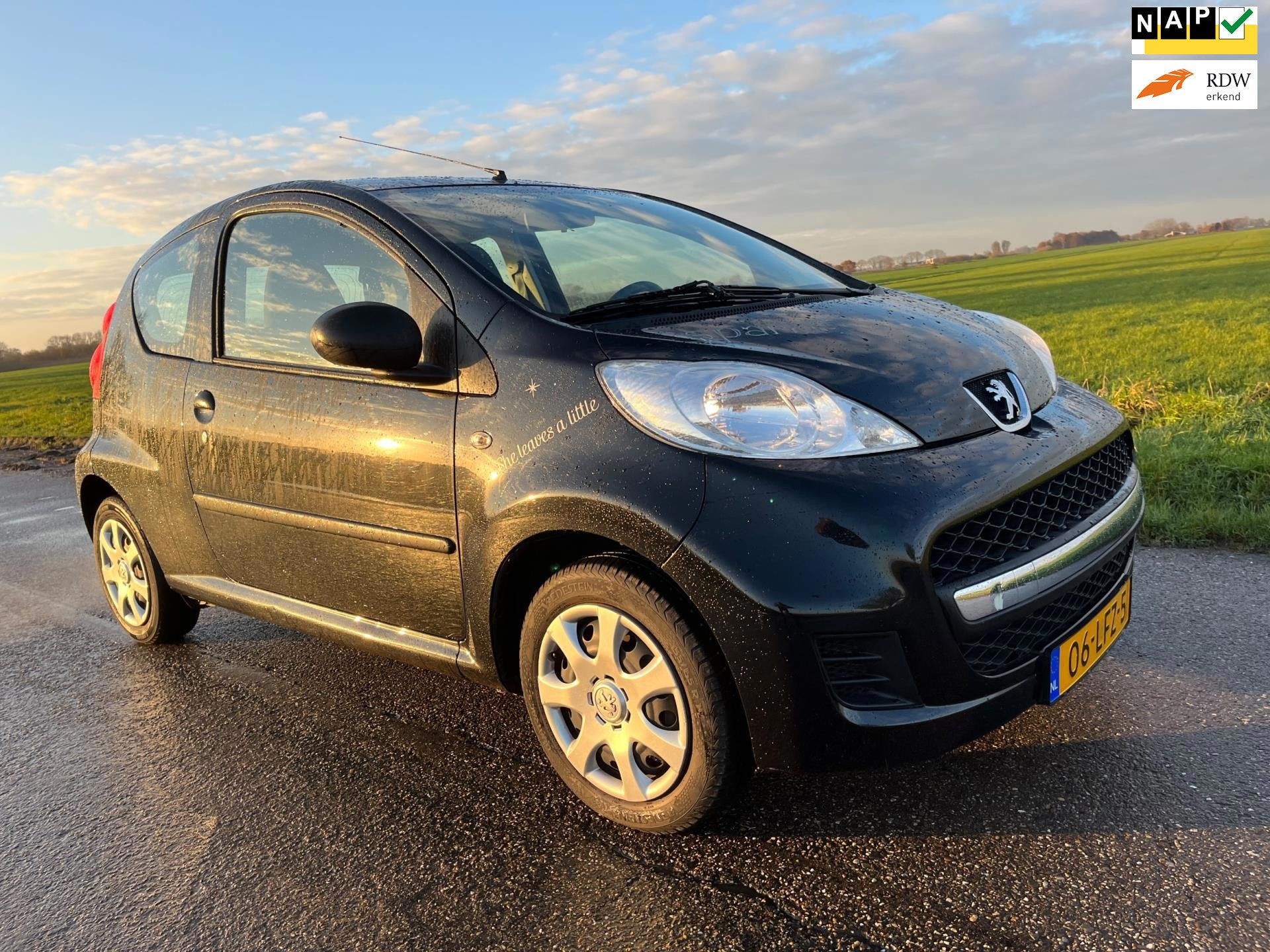 Peugeot 107 1.0-12V XR / 110.000km nap 2010 nwe apk!, Voorwielaandrijving, Gebruikt, 4 stoelen, Origineel Nederlands