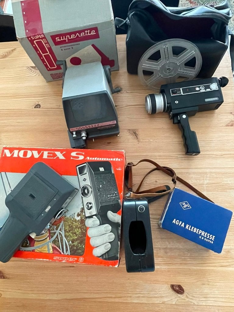 Twee super 8 camera's (Movex S + Universa) + accessoires, Ophalen of Verzenden, 8mm, Camera