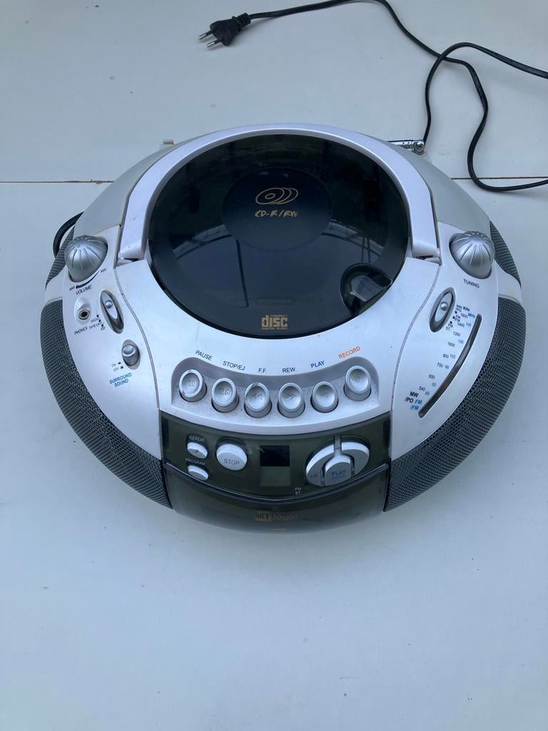 MT Logic CD-430 Draagbare CD Radio Cassette Speler, Ophalen of Verzenden, Gebruikt, Radio, Met cd-speler