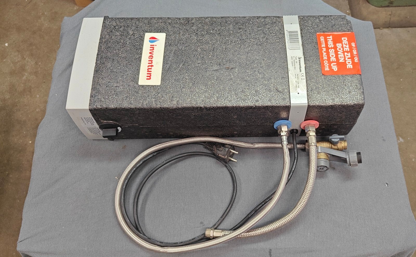 Inventum Q5 close-in boiler plinten boiler, Ophalen