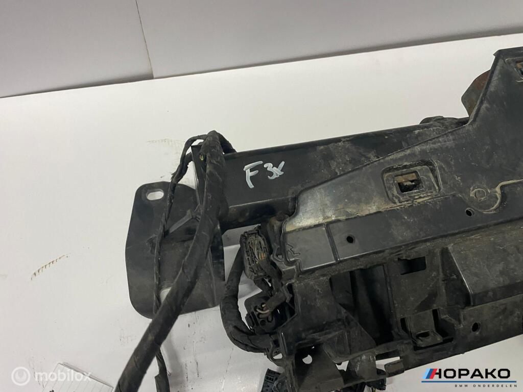 Trekhaak BMW 3 serie F30 F31 - Elektrisch -  nette staat, Auto-onderdelen, Gebruikt, Einsteinlaan 5 rijswijk, Bmw, Ophalen of Verzenden