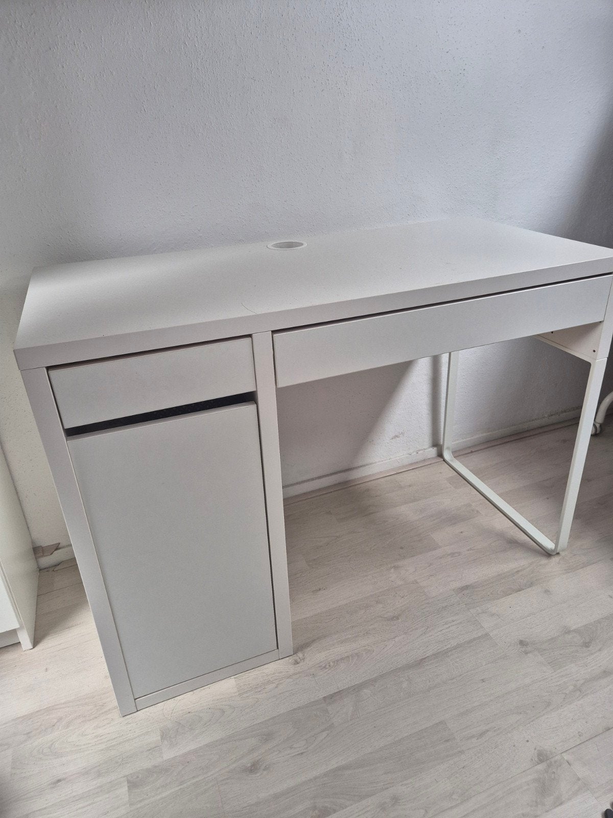 Ikea Micke Bureau - Wit (105x50x75 cm), Ophalen, Gebruikt, IKEA, Wit