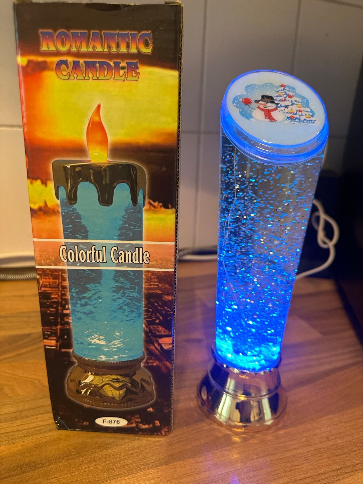 Romantische LED kaars met sneeuwpop en kerstboom, Meerkleurig, Overige stijlen, Nieuw, Kunststof