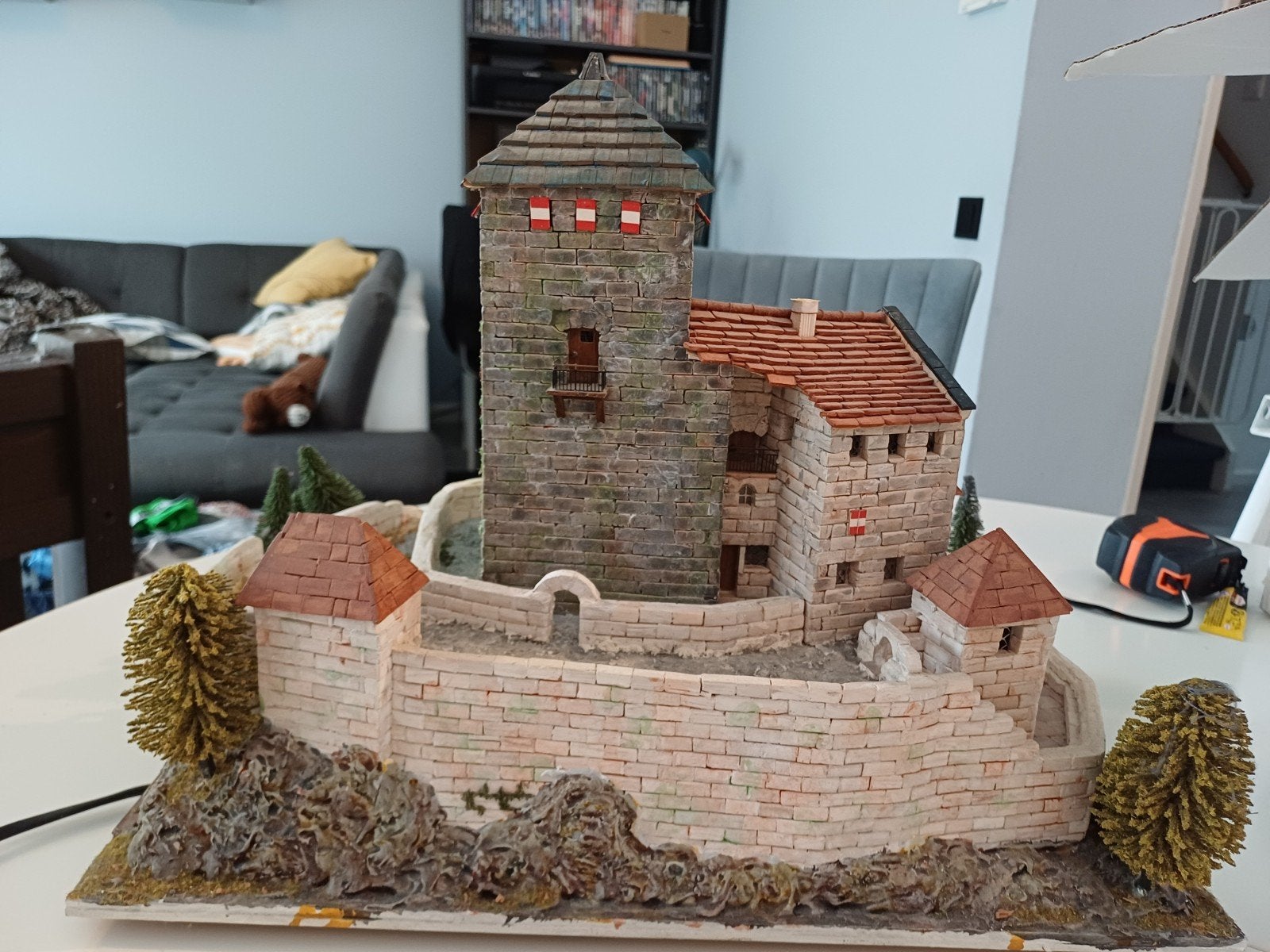 Gedetailleerd Kasteel Model - Handgemaakt Diorama, Ophalen, Gebruikt
