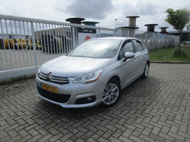 Citroen C4 1.2 PureTech Exclusive, Nw apk, Auto's, Citroën, Automatische klimaatregeling, Euro 6, 1199 cc, Leder en Stof