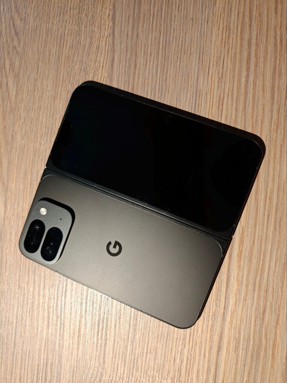 Foto 2 van Google Pixel 9 pro Fold - Zo goed als nieuw