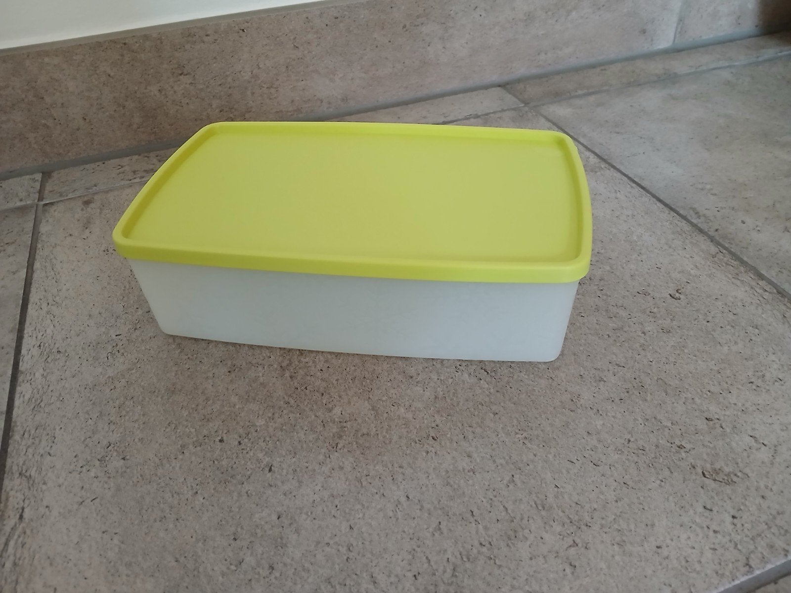 Tupperware ouderwetse brood/lunchtrommel, Diepvriesdoos Igst, Gebruikt, Ophalen of Verzenden, Met deksel, Bus of Trommel