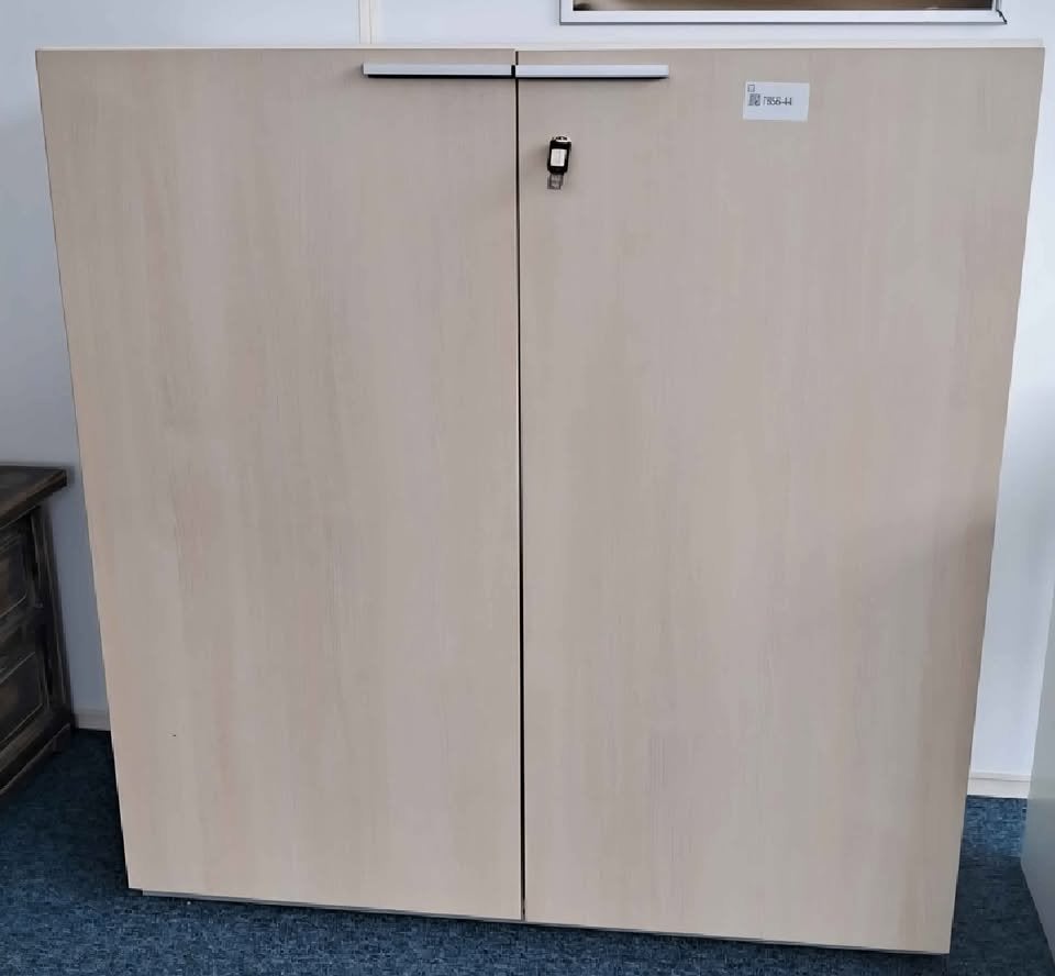 Kast, Ophalen, 50 tot 100 cm, 150 tot 200 cm, 25 tot 50 cm