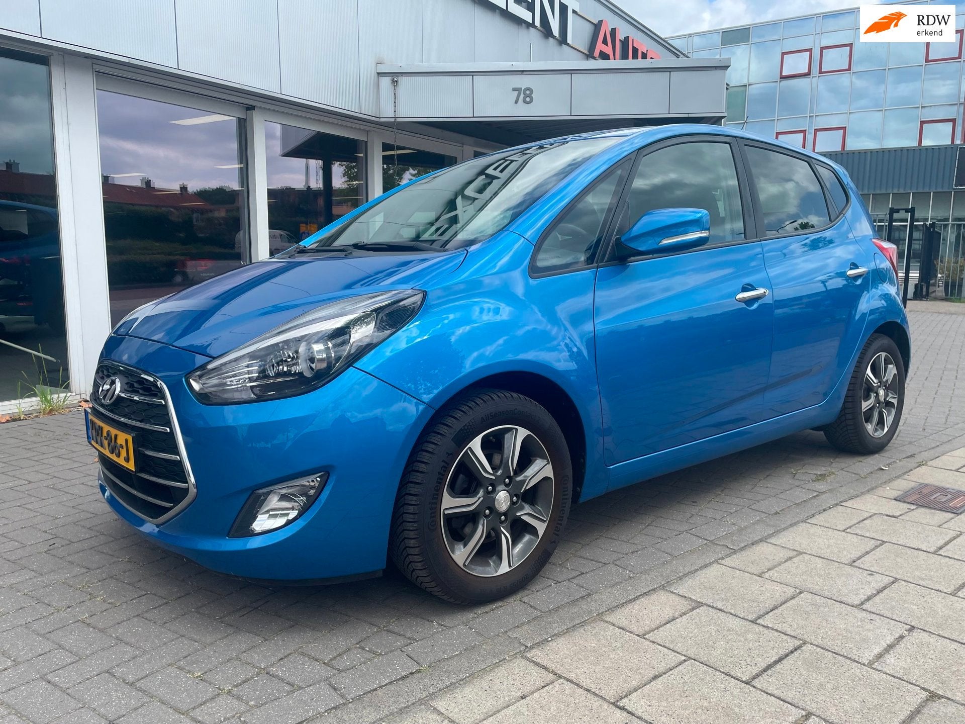Hyundai Ix20 1.6i Go!- Automaat - Navigatie, Dealer onderhouden, Gebruikt, Overige carrosserieën, Blauw