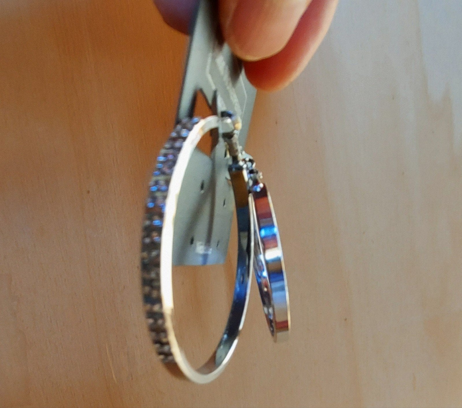 Miss Moneypenny Oorbellen met Strass - Zilverkleurig NIEUW, Overige materialen, Hangers, Nieuw, Ophalen of Verzenden