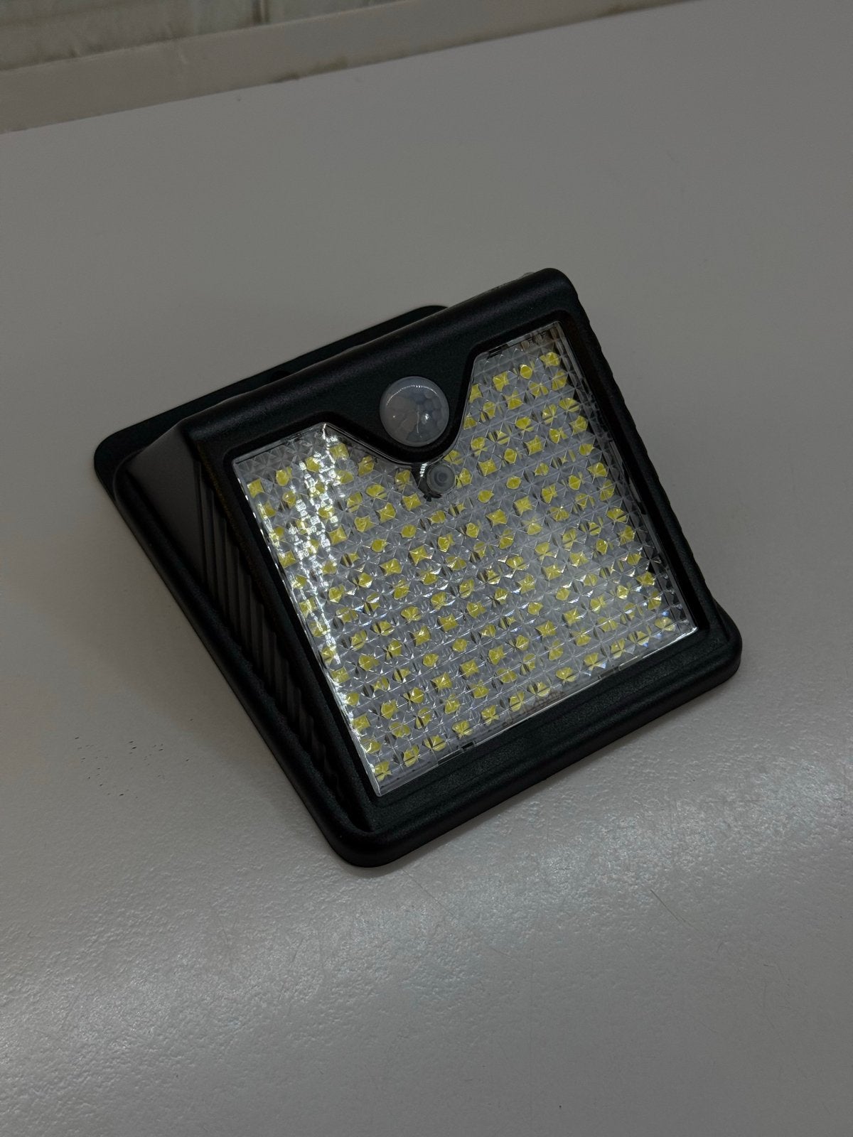 Solar Buitenlamp met Bewegingssensor 6 st. - LED Wandlamp, Tuin en Terras, Buitenverlichting, Zonne-energie, Minder dan 50 watt