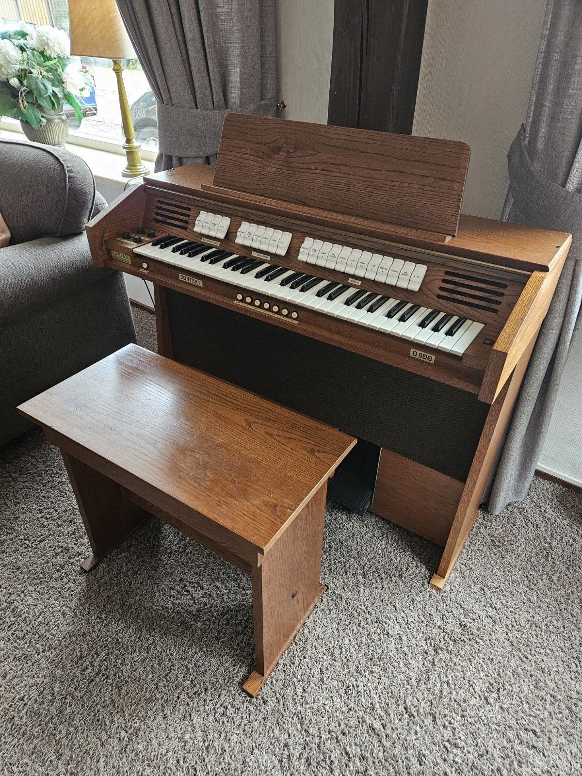 Mooi en goed werkend digitaal orgel Content D900, Muziek en Instrumenten, Orgels, Ophalen, Zo goed als nieuw, 2 klavieren, Orgel