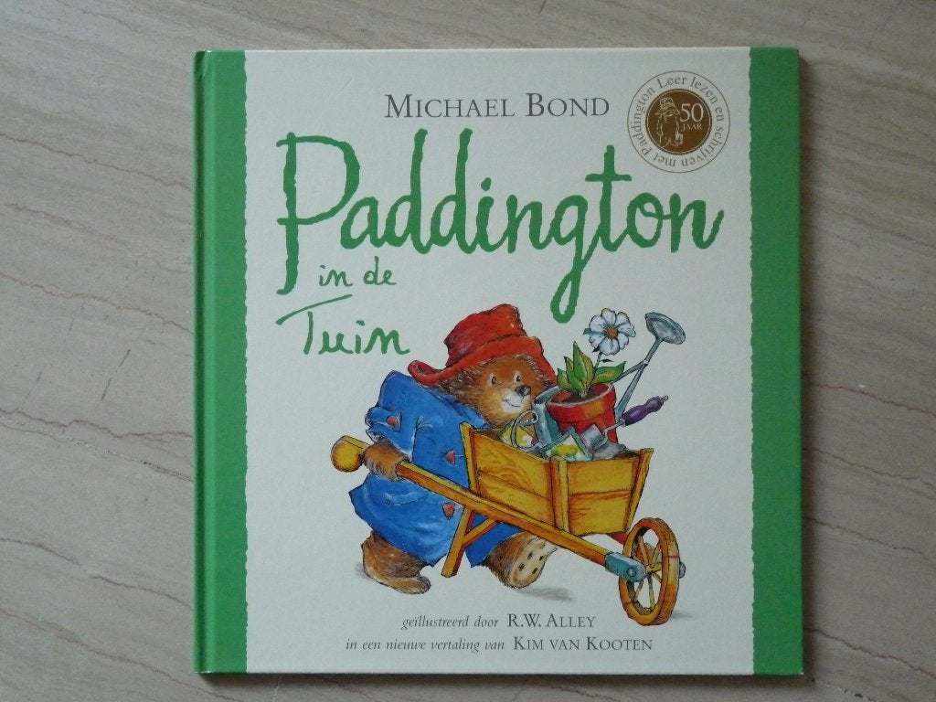 Paddington in de tuin, Michael Bond, Ophalen of Verzenden, Zo goed als nieuw, Michael Bond, Fictie algemeen