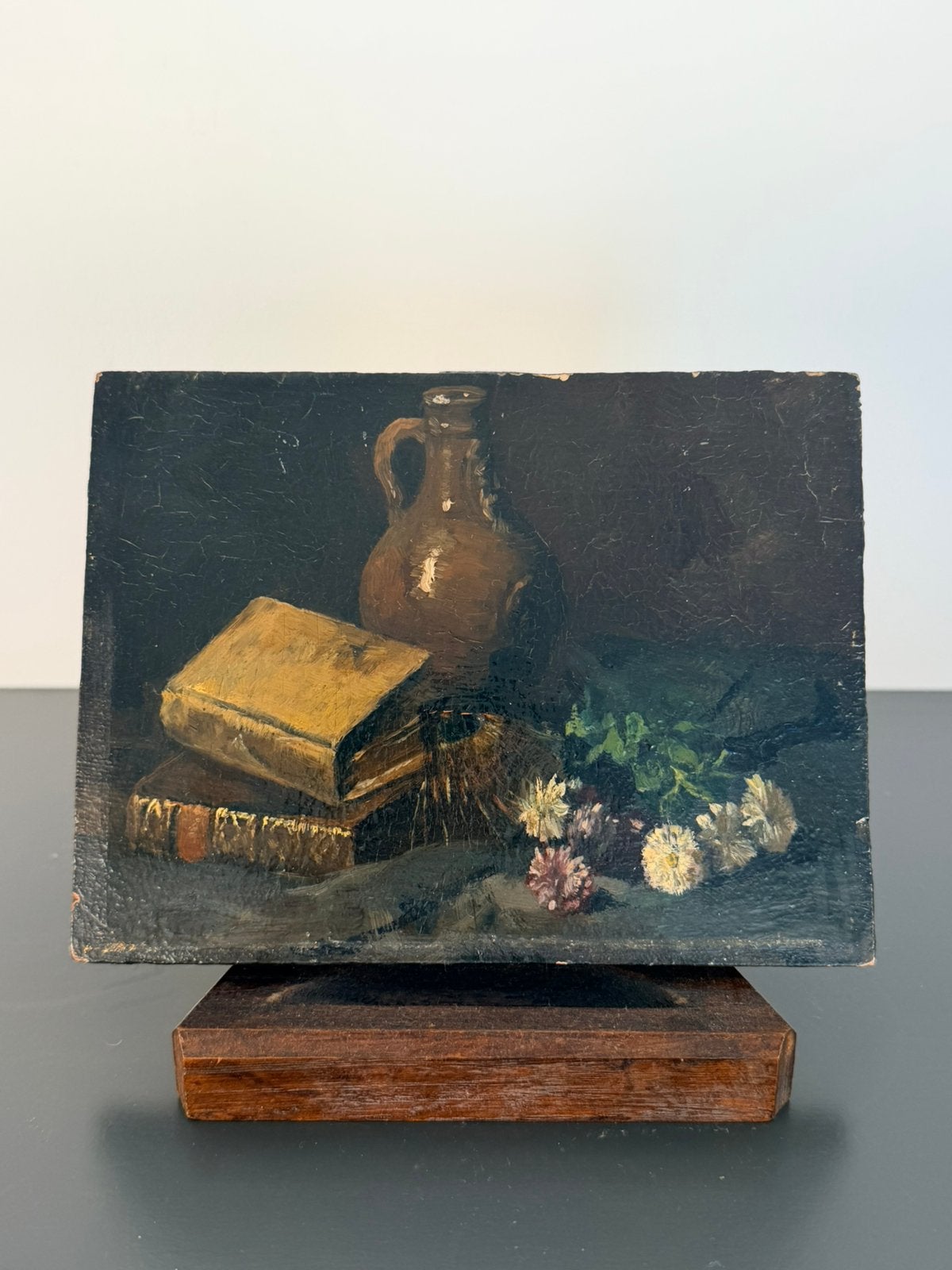 Stilleven met boeken, kruik en bloemen – circa 1900, Antiek en Kunst, Ophalen of Verzenden