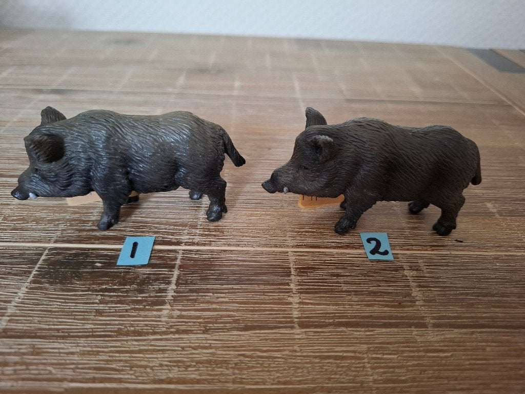 Schleich 14783 -1 en 14783 -2 Wild Zwijn uit 2003, Ophalen of Verzenden, Zo goed als nieuw