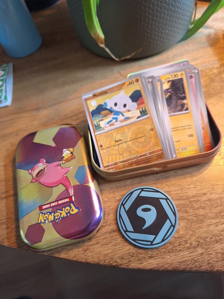 Pokémon kaarten met Slowpoke blik en munt, Ophalen of Verzenden, Gebruikt, Meerdere kaarten