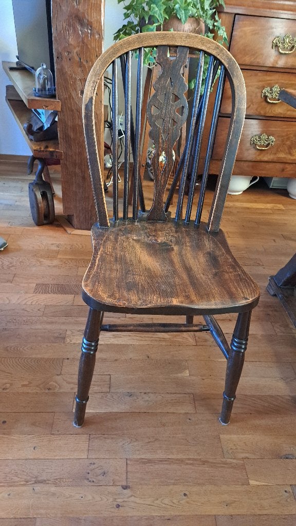 4 stoelen Engelse windsor wheelchairs, Ophalen