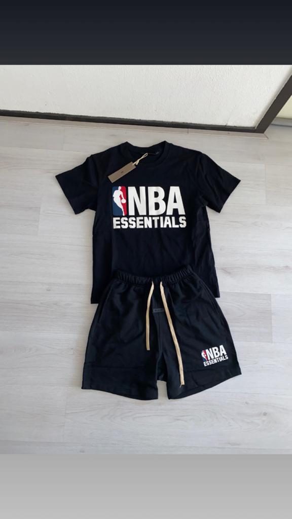 NBA Essentials Zwart T-shirt en Short Set, Ophalen of Verzenden, Nieuw, Maat 48/50 (M), Zwart