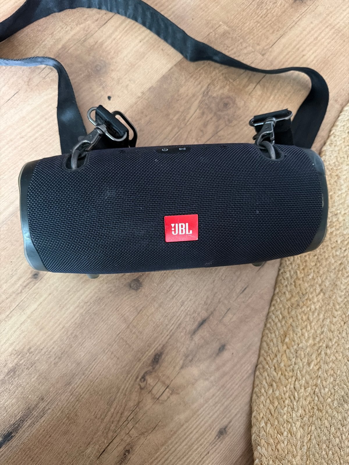 JBL Xtreme 2 - defect, laadt niet op, JBL, Ophalen of Verzenden, Draagbare speaker, Niet werkend