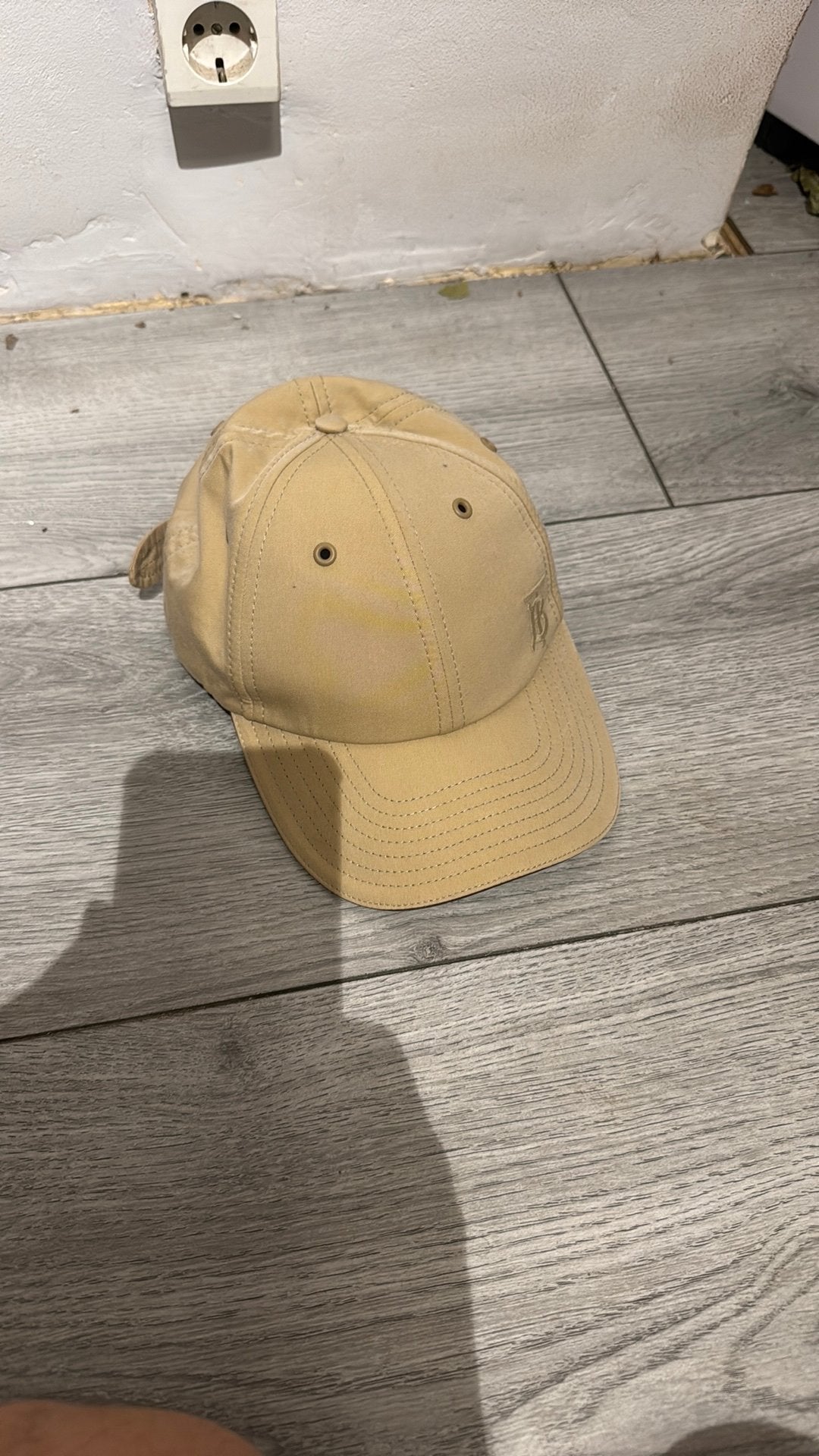 Burberry pet, Ophalen of Verzenden, Zo goed als nieuw