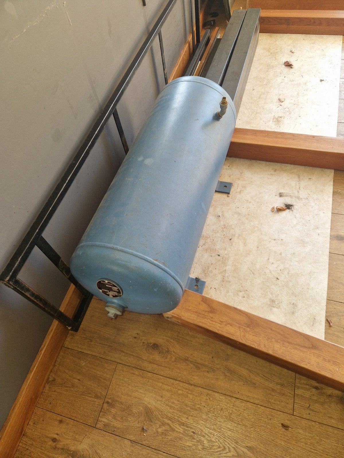 Mooi zgan compressortank, 25 tot 100 liter, Verzenden, Zo goed als nieuw, 200 tot 400 liter/min