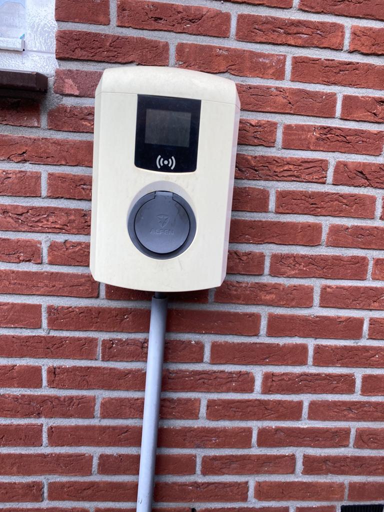 Alfen Laadpaal (5 jaar oud) - Wandmontage, Auto diversen, Laadpalen, Ophalen, Gebruikt, Laadpaal