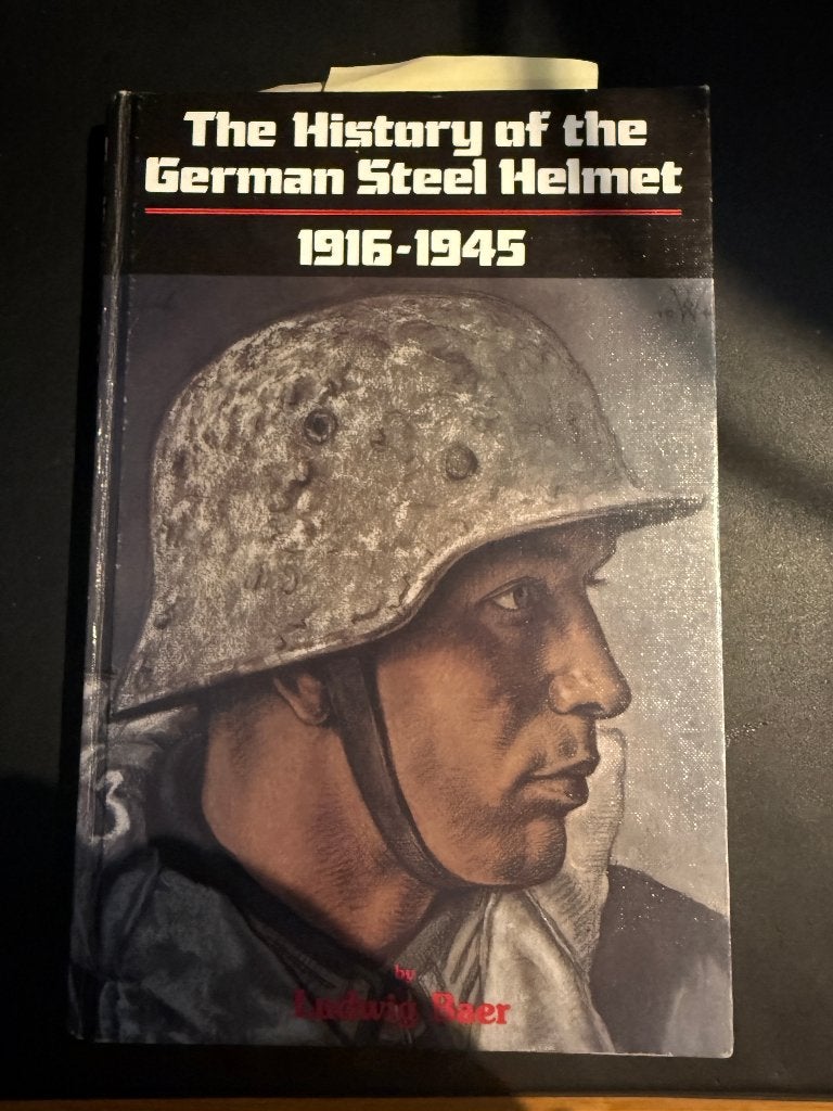 militaria boek duitse helmen, Verzamelen, Ophalen of Verzenden, Overige soorten, Duitsland, Boek of Tijdschrift