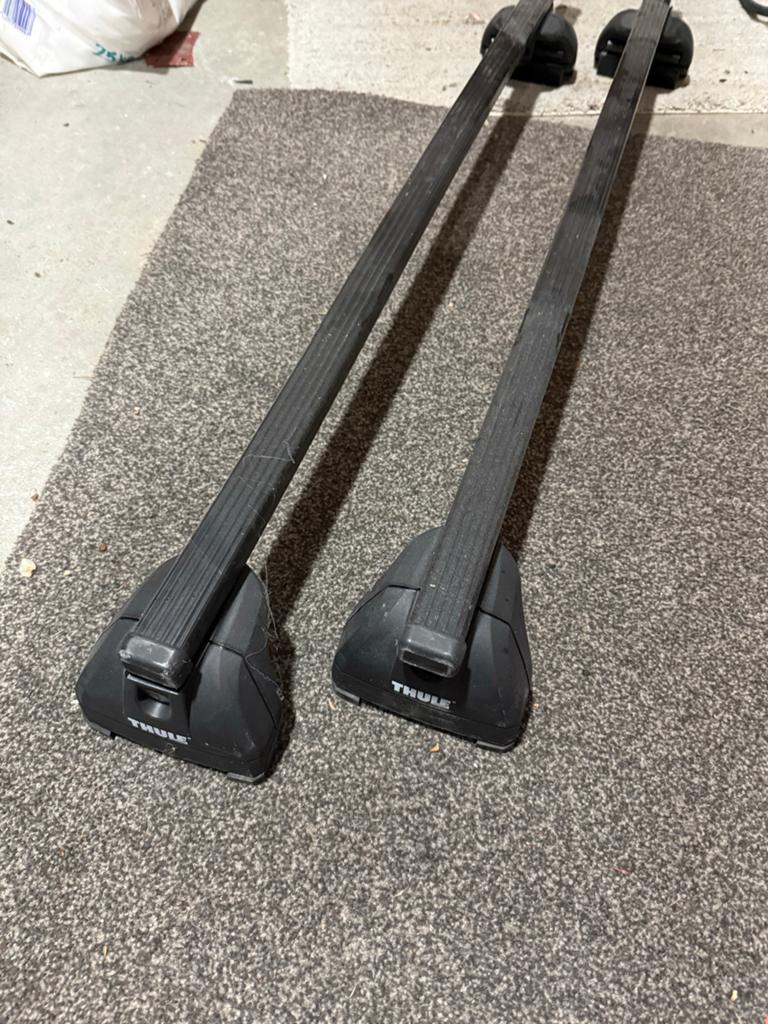 Thule dakdragers voor o.a. Seat Arona, inclusief sleutels, Auto diversen, Dakdragers, Ophalen of Verzenden, Gebruikt