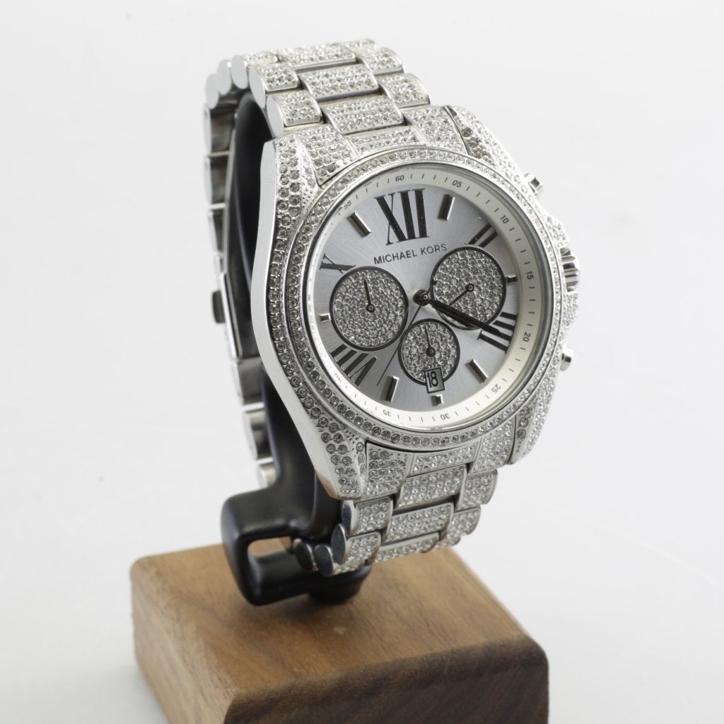 Michael Kors MK-6442 Silver colored/Steel 43 mm horloge, Michael Kors, Zo goed als nieuw, Support@michaelkors.com, 11 West 42nd Street
New York, NY 10036
United States