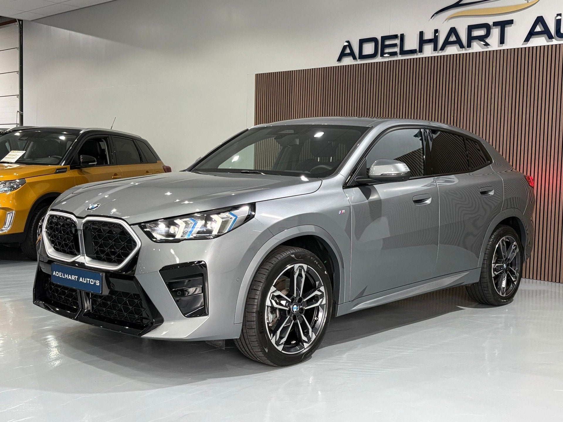 BMW X2 SDrive20i M Sport 170 PK Mild Hybride Nieuw Model / H, Auto's, BMW, X2, Gebruikt, Zwart, Bedrijf
