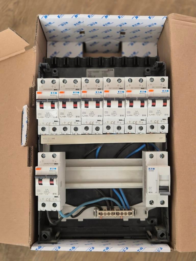 7 x Eaton NEB16/30A + LSC40.2 + Dos, Doe-het-zelf en Verbouw, Ophalen of Verzenden
