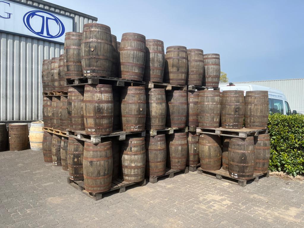 Eiken whisky wijn en kastanje vaten in vele maten., Ophalen of Verzenden, Gebruikt, Hout, Landelijk