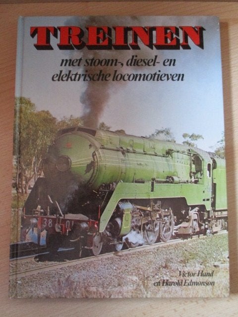 Treinen, met stoom- diesel- en elektrische motoren 1979, Ophalen of Verzenden, Gelezen, Tractor en Landbouw