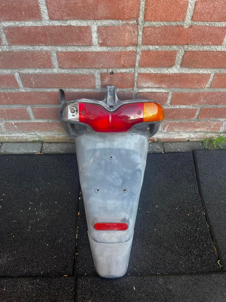 Gilera runner Achter spatbord achterlicht knipperlichten, Fietsen en Brommers, Brommeronderdelen | Scooters, Ophalen of Verzenden