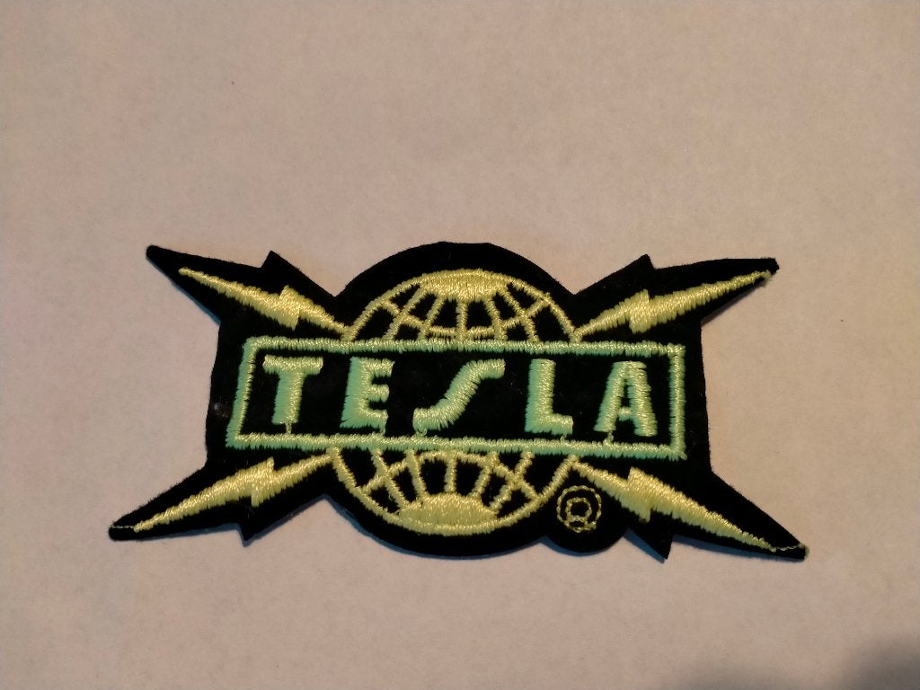 Tesla vintage heavy metal logo patch embleem rock kleding, Verzamelen, Ophalen of Verzenden, Gebruikt, Kleding