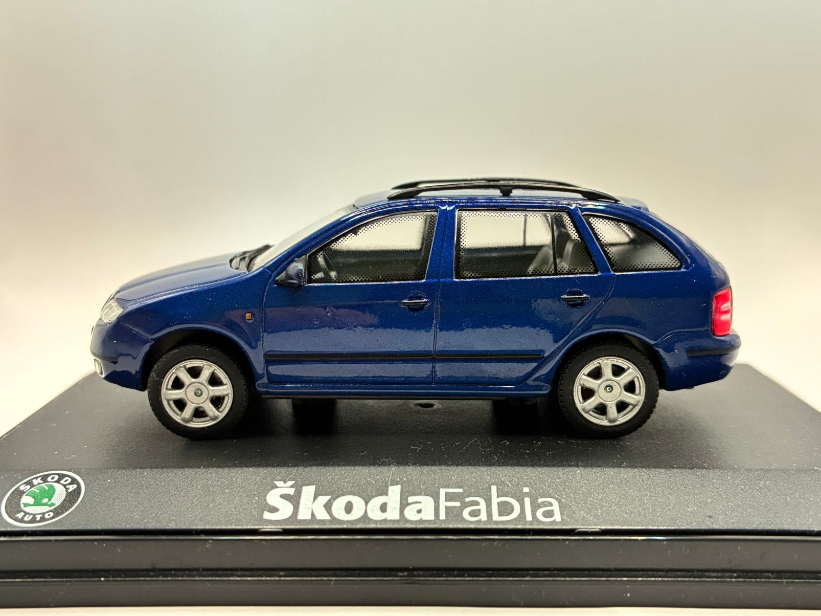 Skoda Fabia Combi (Type 6Y) 2000 - Abrex, Ophalen of Verzenden, Zo goed als nieuw, Auto, Overige merken